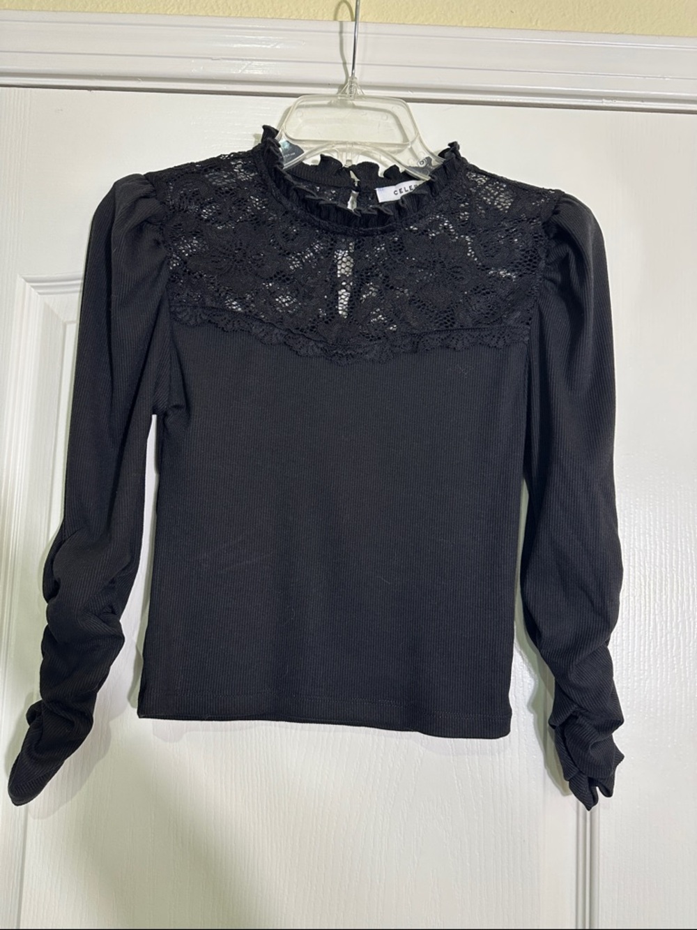Celebrity Pink Black Lace Yoke Ribbed Long Sleeve Tee. XS